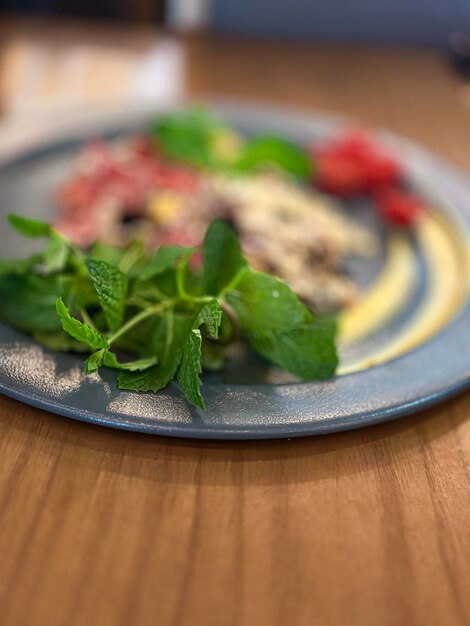 Zbliżenie na talerz z potrawą